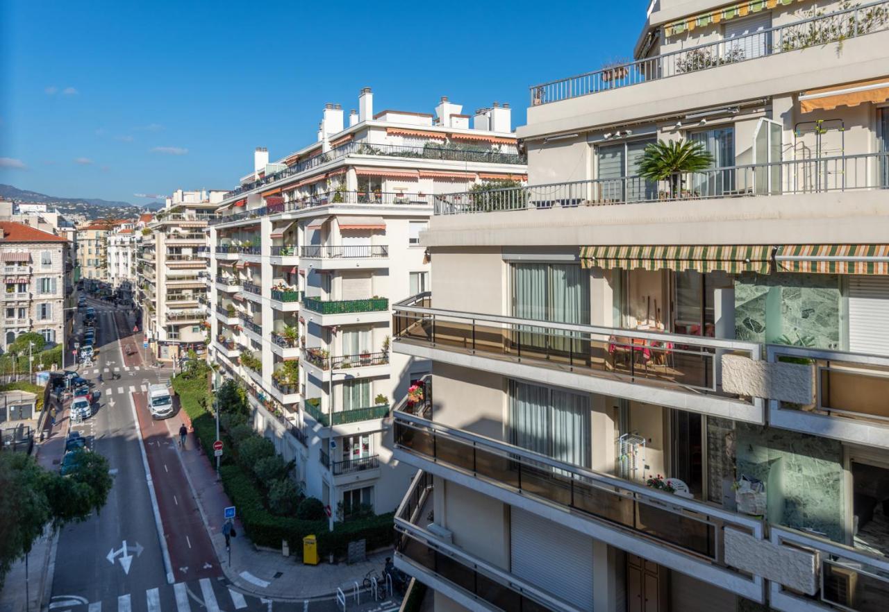 Appartement Sunny And Modern Baquis Flat à Nice Extérieur photo